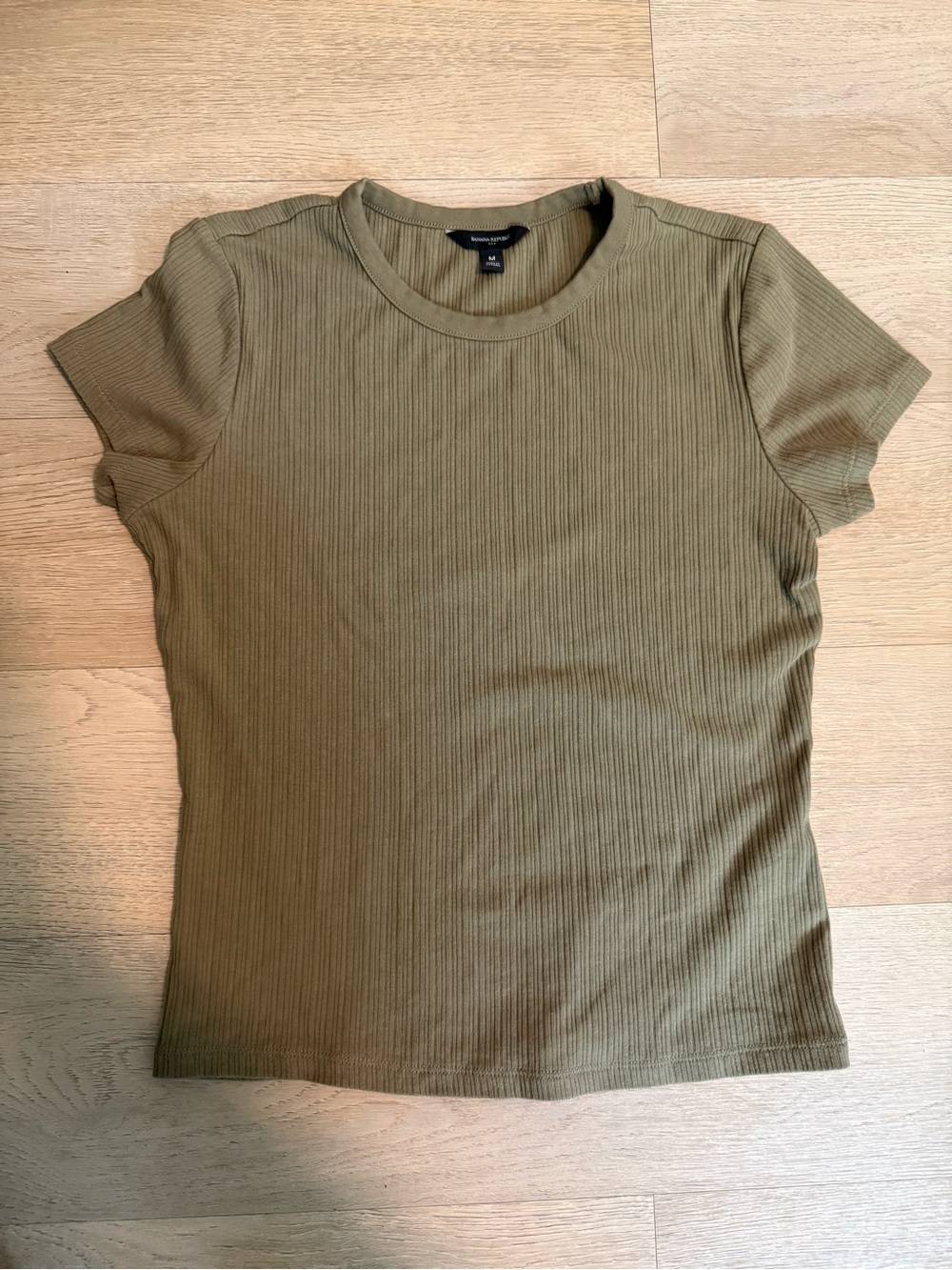 Banana Republic Factory Ribbed Crewneck Tee - Olive Green - M